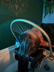 Head Spa im Studio Bezaubernd Schön - sanfte Kopfmassage mit Wasser